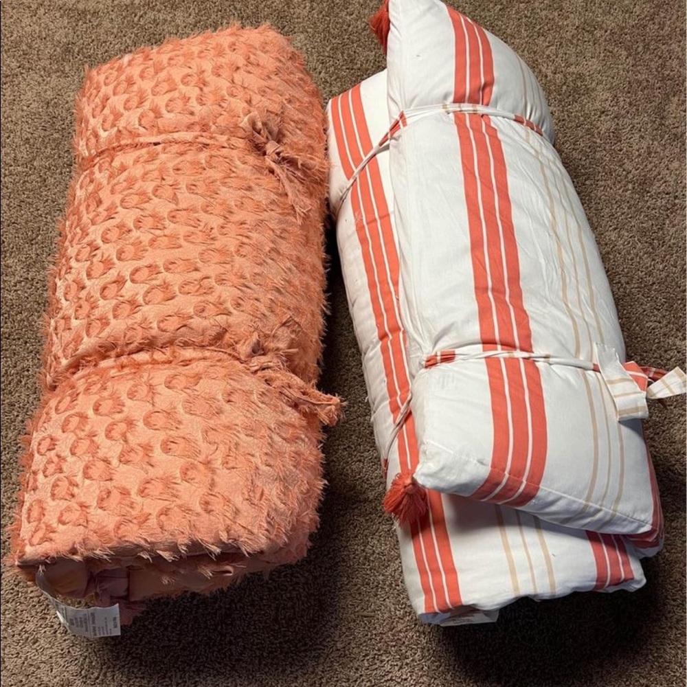 Boho feather lounge cushions.